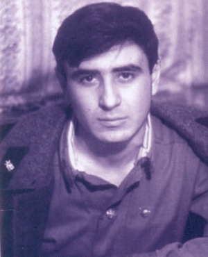Дыгов Мухаммед Ауесович. Родился 04.01.1973. Погиб 19.02.1993. Награжден Орденом Леона.
