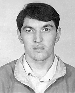 Улаков Аслан Николаевич. Родился в 1969 г. Пропал без вести в 1994 г. за отвагу