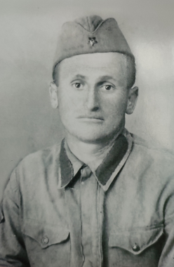 Тания Тышькуа Алясович (1912 г. - ... )